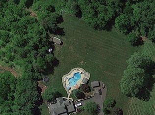 7 S Ryland Rd, Whitehouse Station, NJ 08889