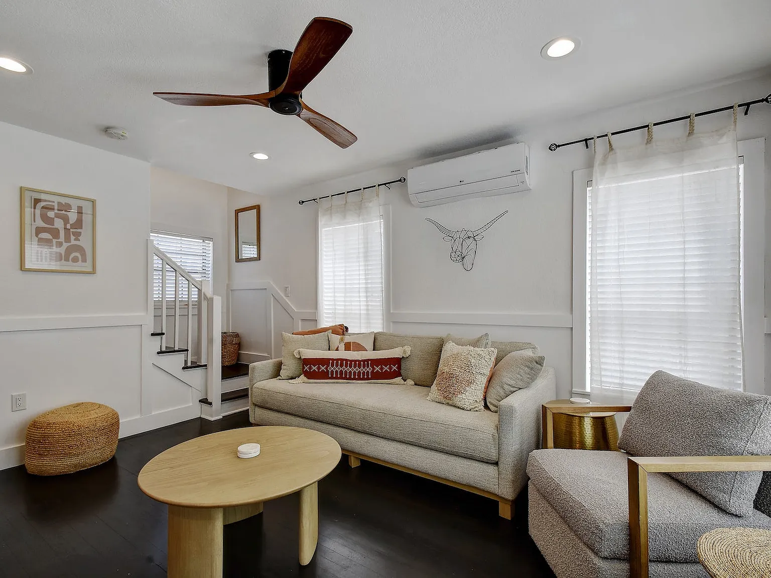 2 bed, 850 sqft, $1,355 — Photo 4