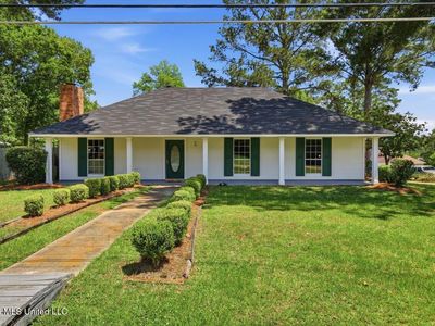 104 Lake Dockery Dr, Byram, MS, 39272