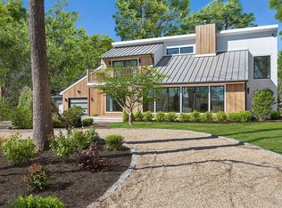221 Redwood Rd, Sag Harbor, NY 11963