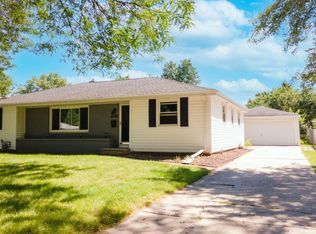 1735 Briquelet St, Green Bay, WI 54304