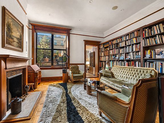 2nd image of 226 W 139th St