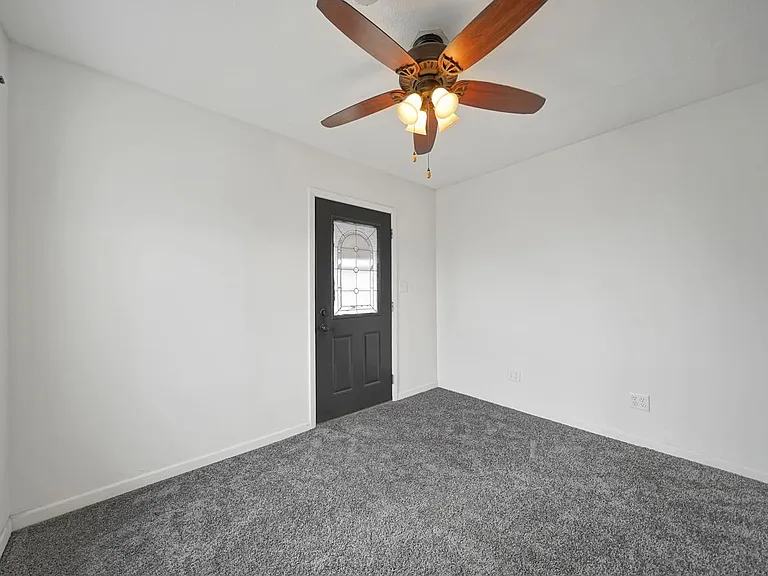 1603 N Cotner Blvd — Photo 13