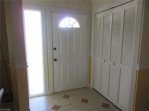 5th image of 102 SE 11th Ter
