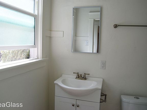 5th image of 3817 E Livingston Dr APT 05