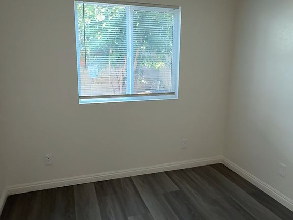 5th image of 5035 Kensington Way #Adu