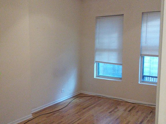 4th image of 2521 N Lincoln Ave Ste 2