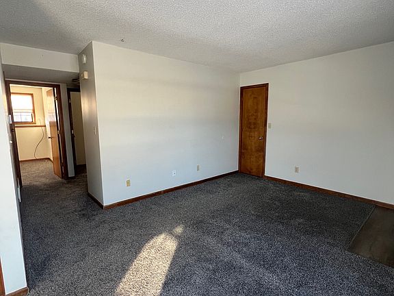 5th image of 804 Foster Ln #C