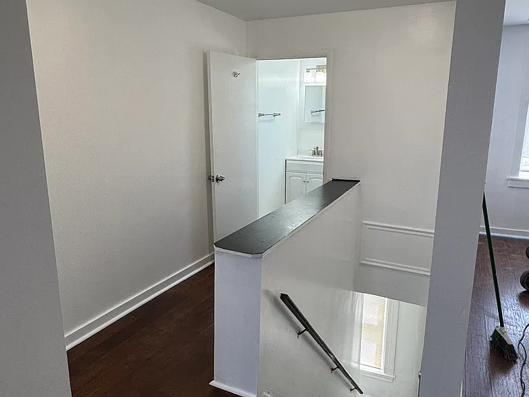 2318 Jane St #3 — Photo 5