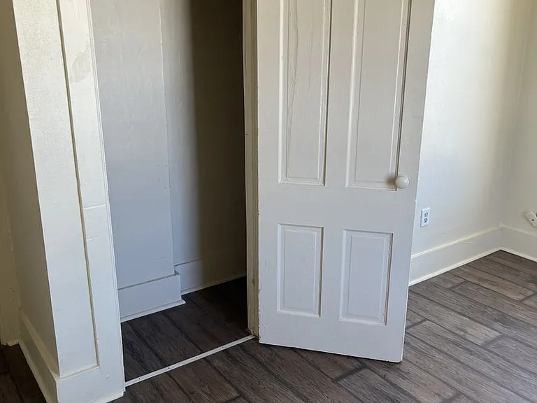 232 N Nash St — Photo 12