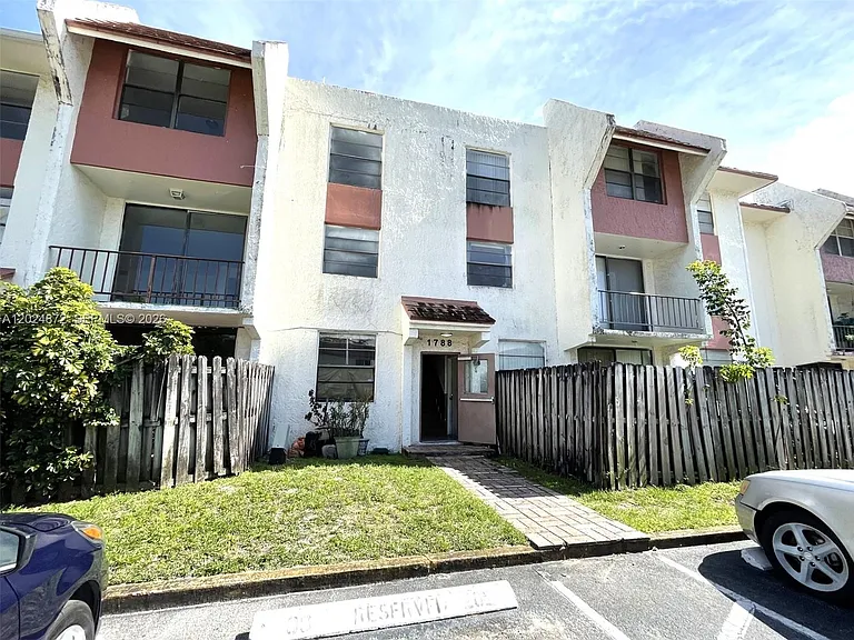 1788 NW 55th Ave #204 — Photo 13
