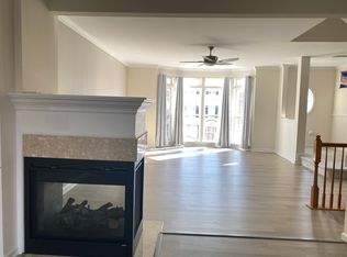 25433 Elm Ter, Aldie, VA 20105