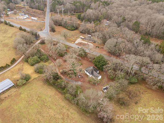 5th image of 3878 Catawba River Rd