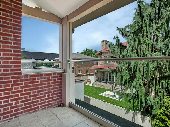 5 Boulevard image 24 of 37