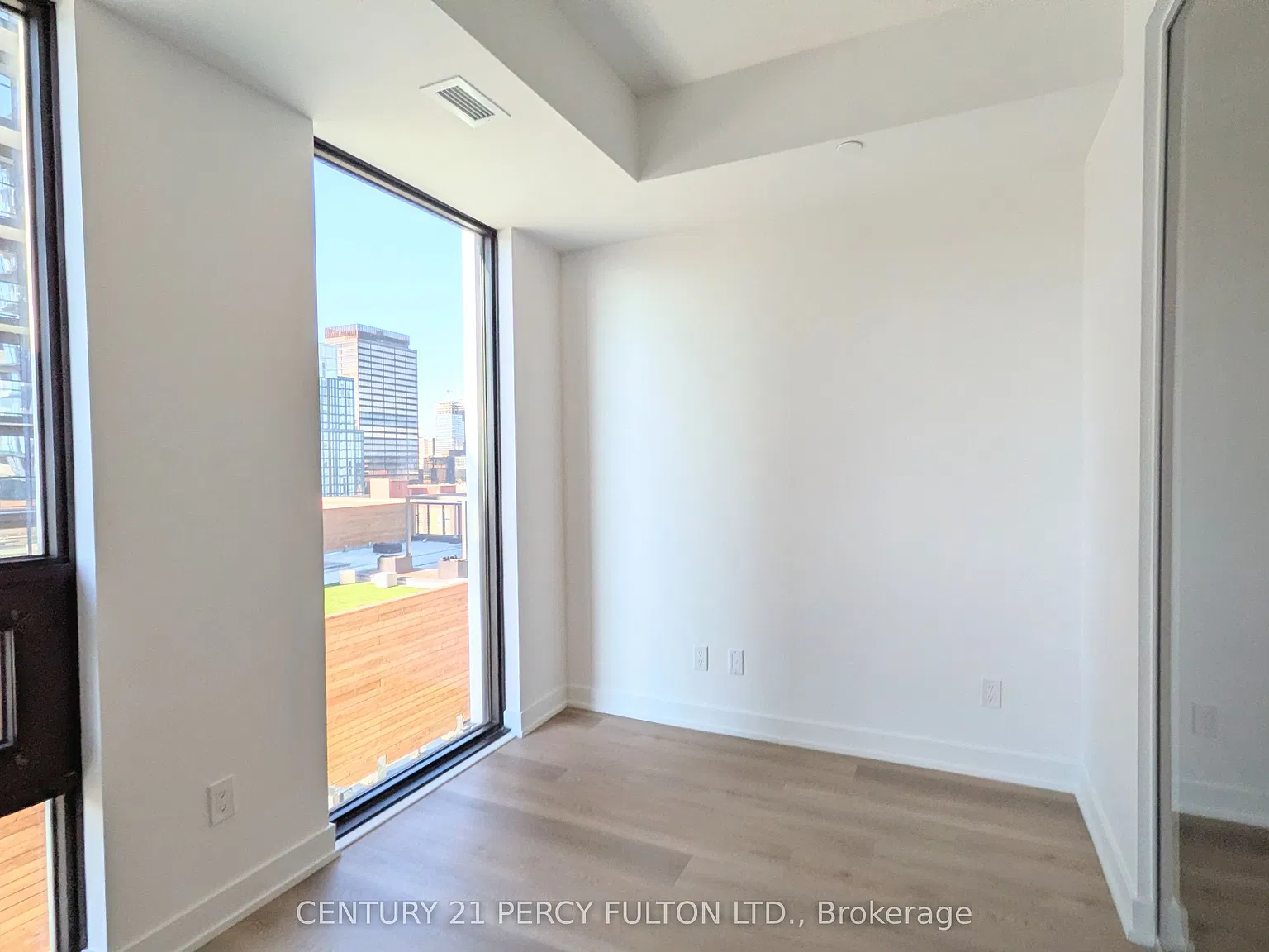 1 bed, $1,825 — Photo 4