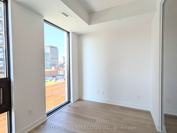 4th image of 101 John St N #1017