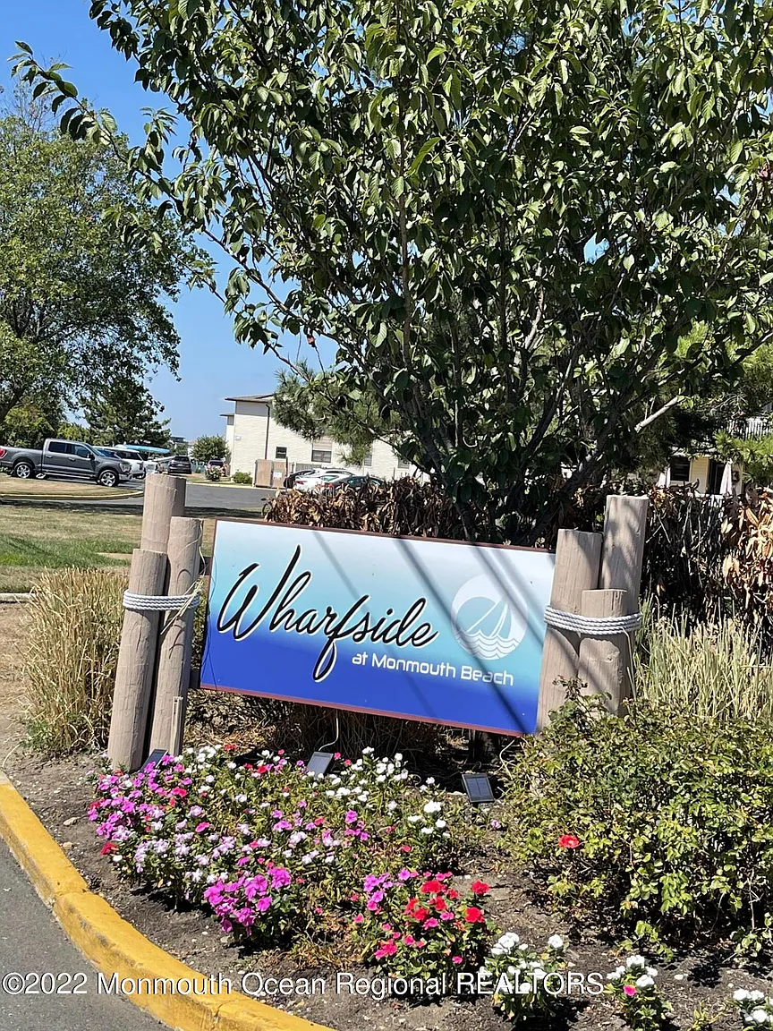 31 Wharfside Dr photo 1