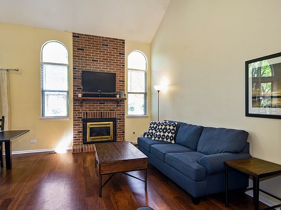 2nd image of 216 W Hamilton Dr