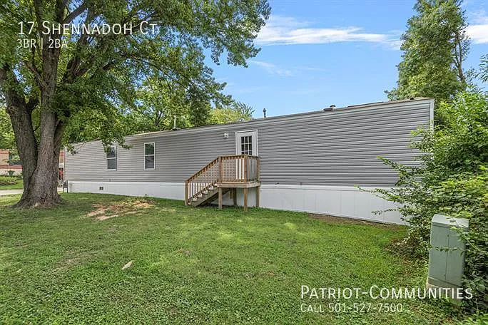 3 bed, 924 sqft, $39,000 — Photo 2