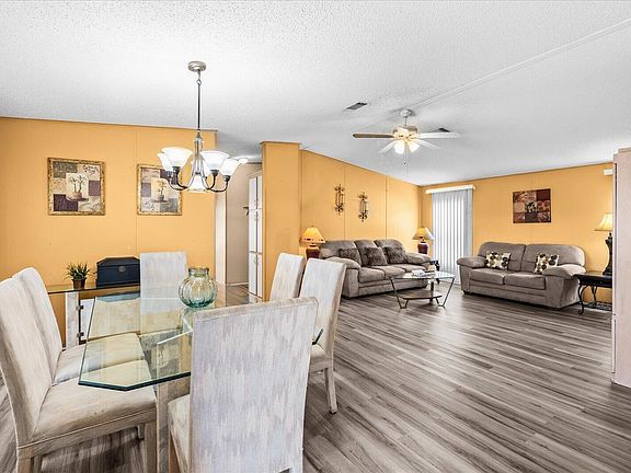 4th image of 3793 Satinwood Court