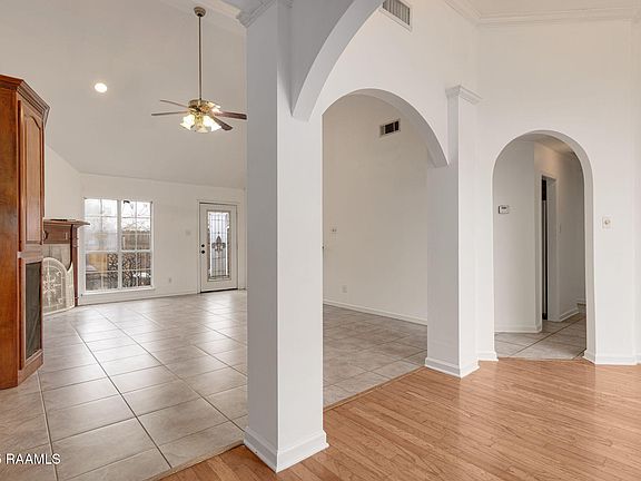 3rd image of 103 Cricklade Ct