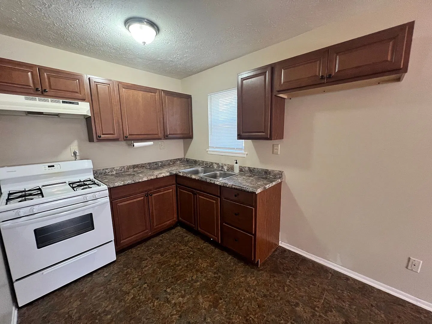 Highview Area — Photo 2