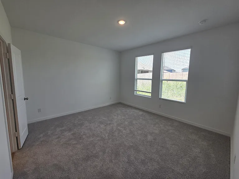 6315 Mifflin Way — Photo 9