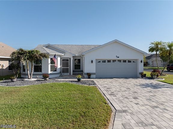 3rd image of 3588 Sabal Springs Blvd