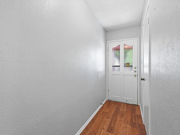 4th image of 5670 Philadelphia Ct