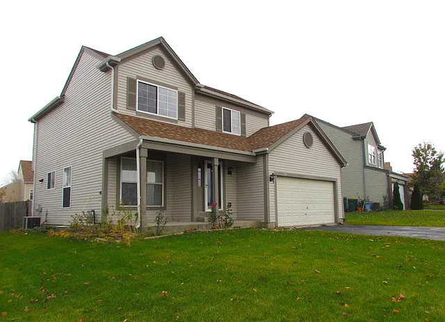 2401 N Orchard Ln photo 1