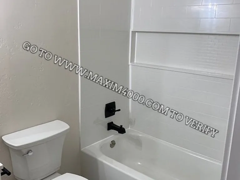 1444 Kennedy Ave #6 — Photo 10