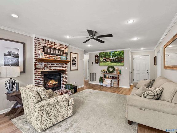 3rd image of 11188 Dove Dr