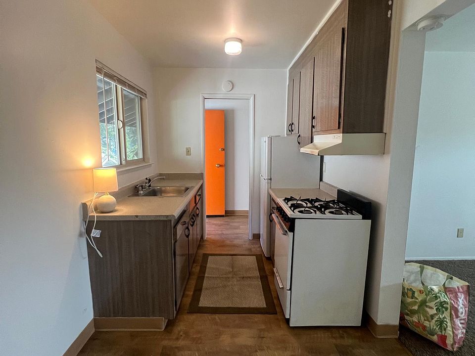 2nd image of 776 Tallac Ave APT 4