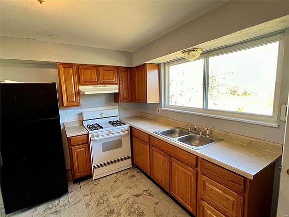 3rd image of 6026 Jefferson Ave