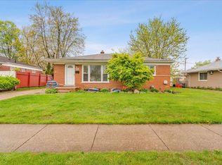 9005 Henry Ruff Rd, Livonia, MI 48150