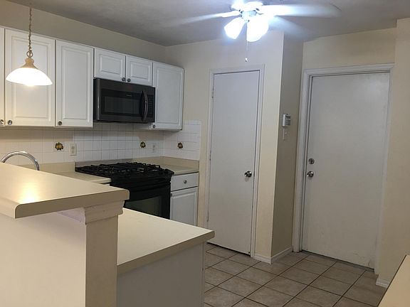 5th image of 19511 Sandy Woods Dr