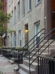 Rented by R New York