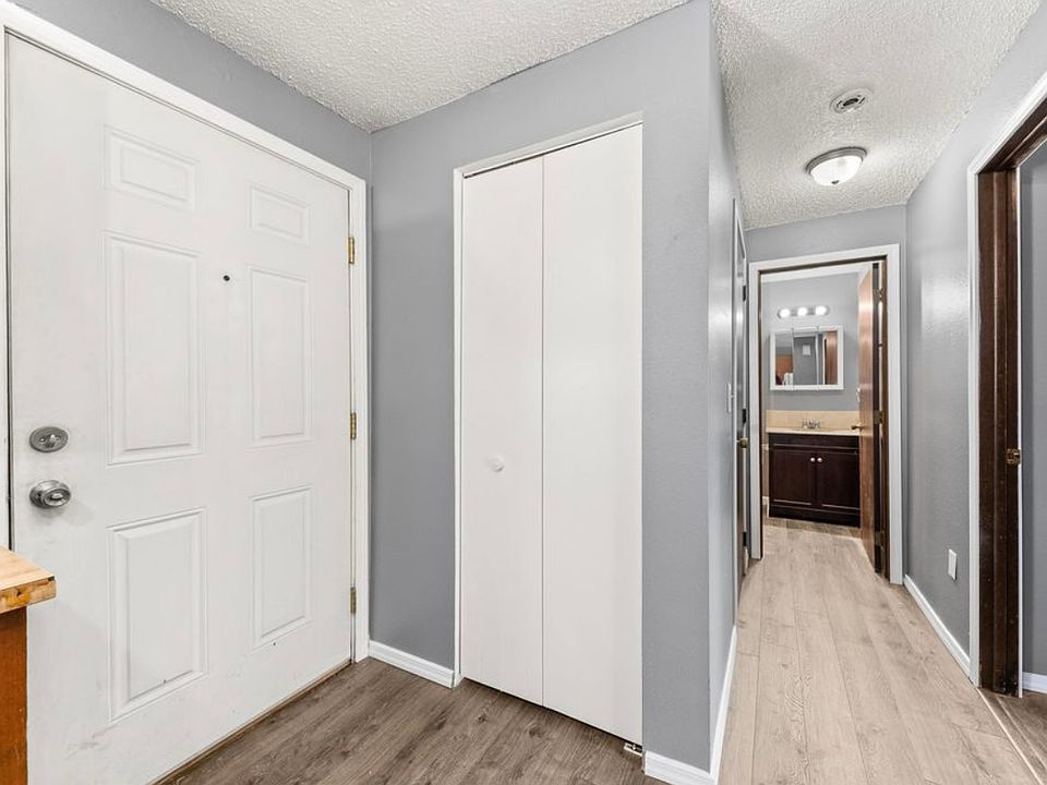 Entry way