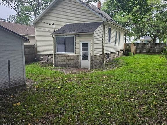 2nd image of 1914 16th St