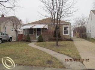 21603 Colony St, Saint Clair Shores, MI 48080