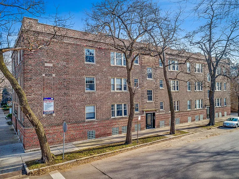 1849-51 W. Cornelia / 3449-55 N. Wolcott — Photo 13