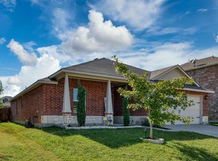 9004 Cloudveil Dr, Arlington, TX 76002