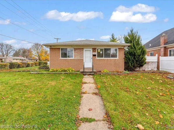 25882 Loretta Ave, Warren, MI 48091