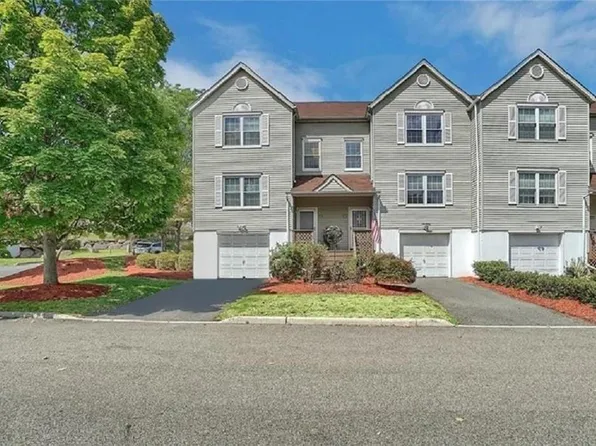 501 Bayberry Court, New Windsor, NY 12553