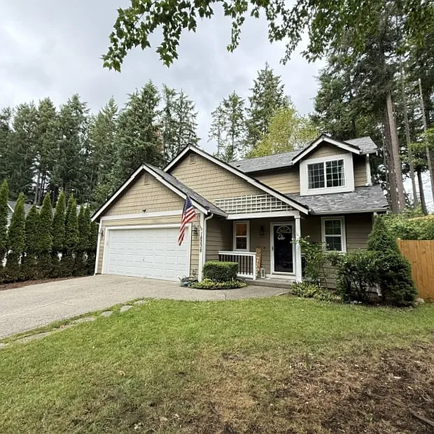 18238 Big Fir Ct SE