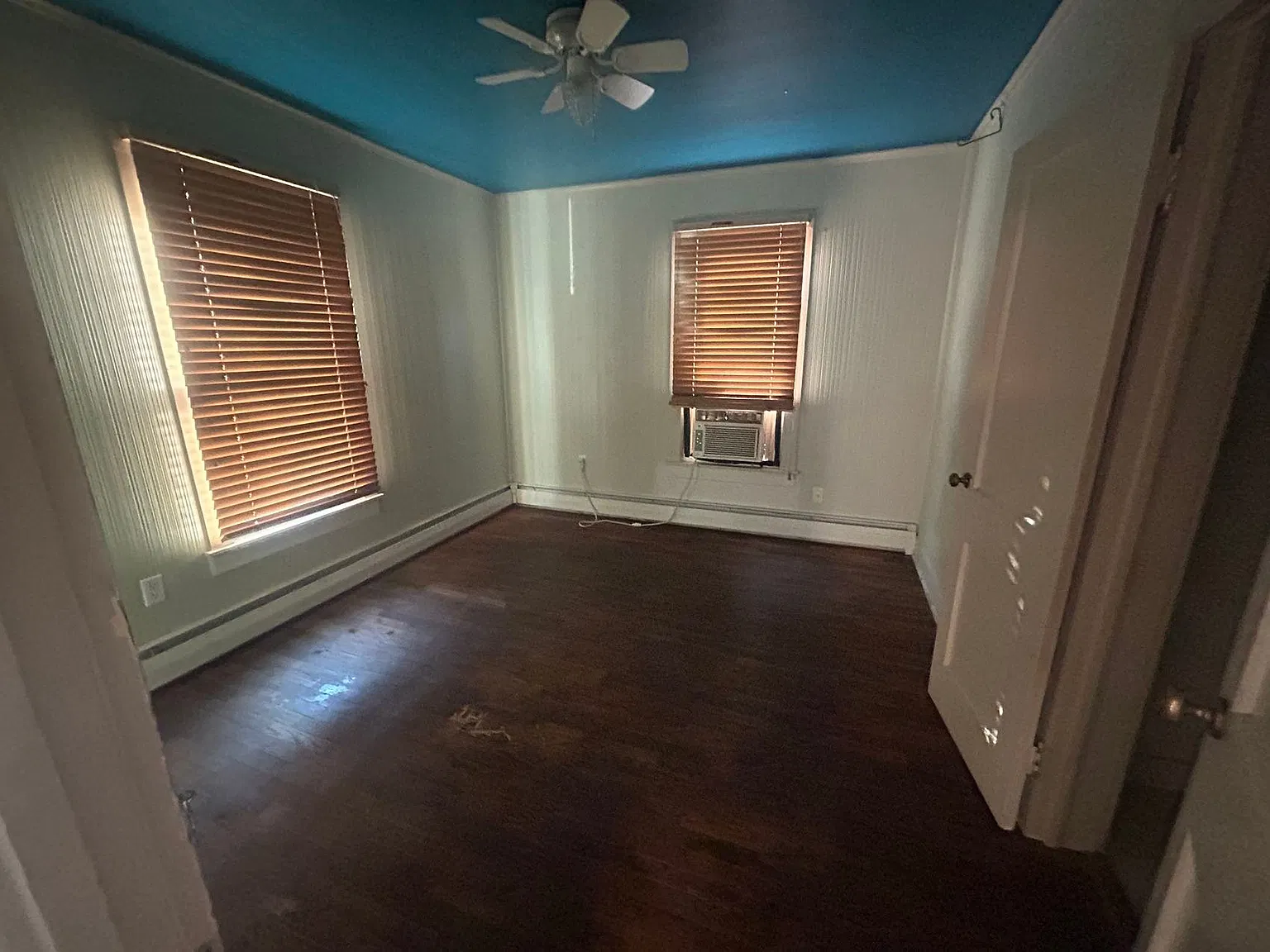 Cozy and Artistic Home — Photo 3