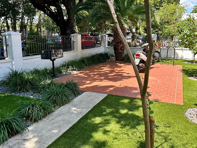 1407 Meridian Ave — Photo 9