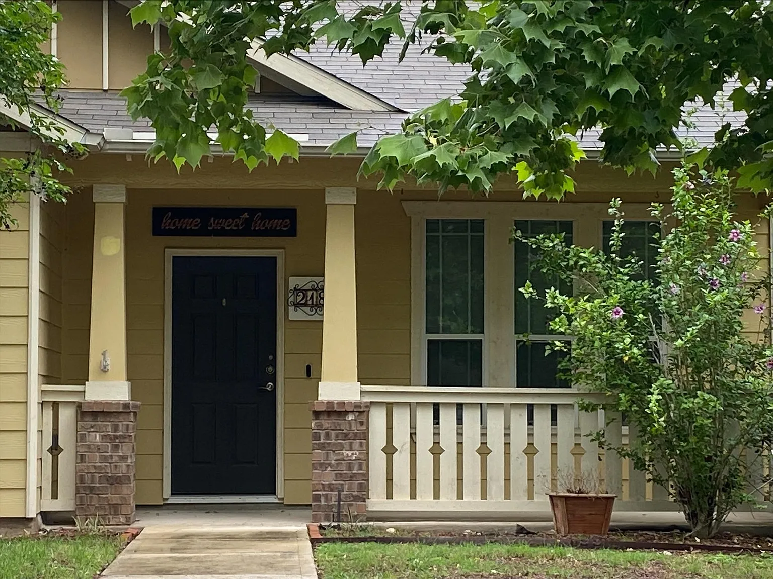 3 bed, 1597 sqft, $2,150 — Photo 3