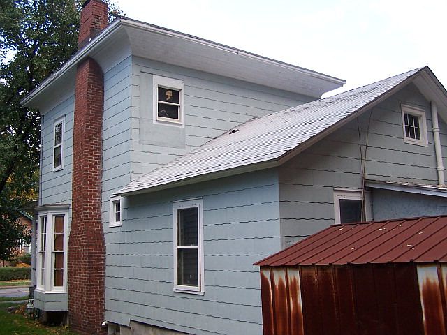 2nd image of 301 S Franklin St