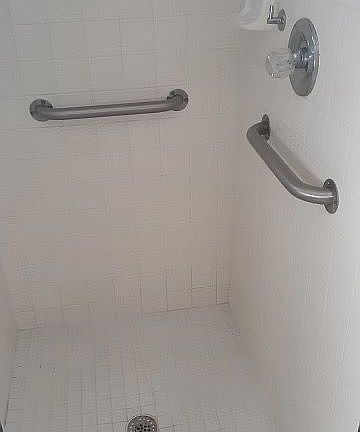 5th image of 50 Walker Dr